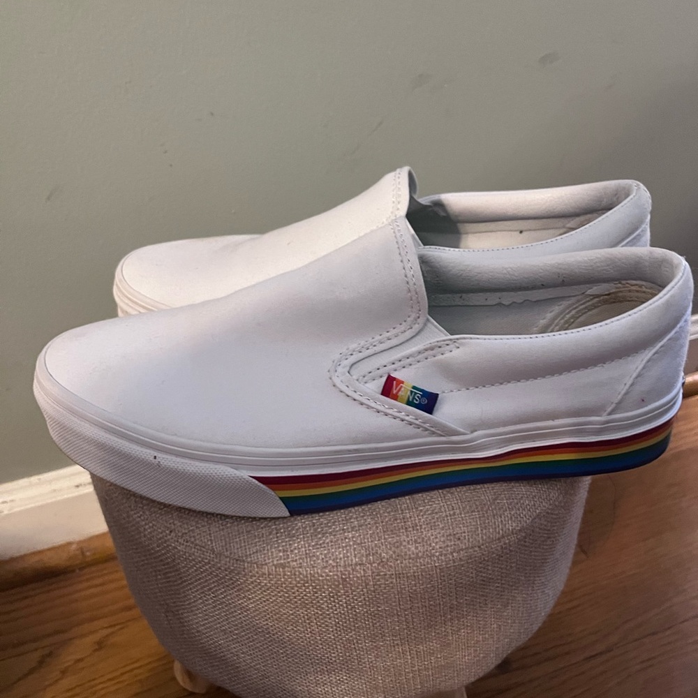 Vans - Picture 3 of 3